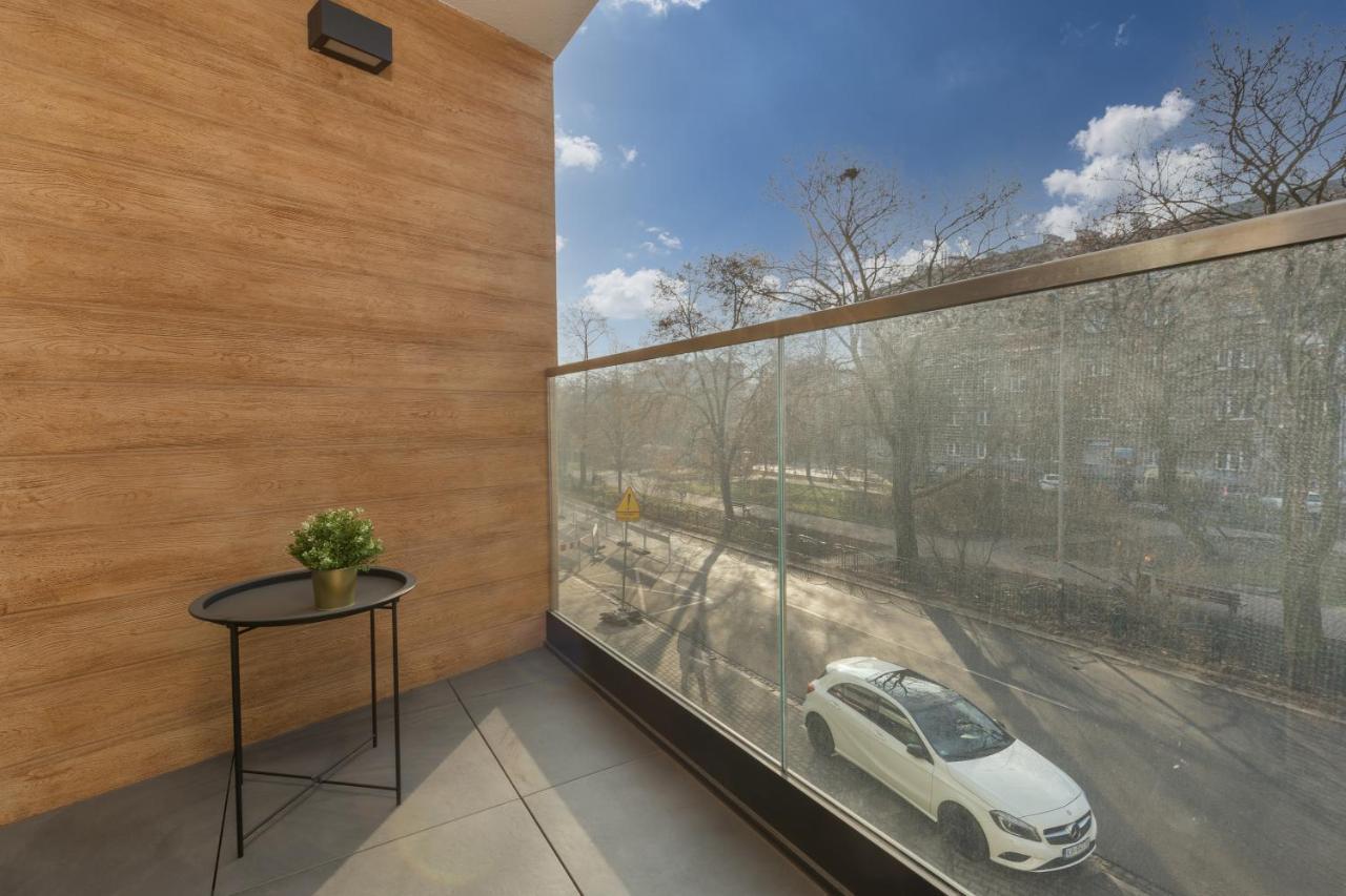 Ga Luxury G9 * Краків